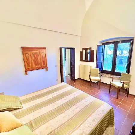 Trullo Sabotino بيت للعطل